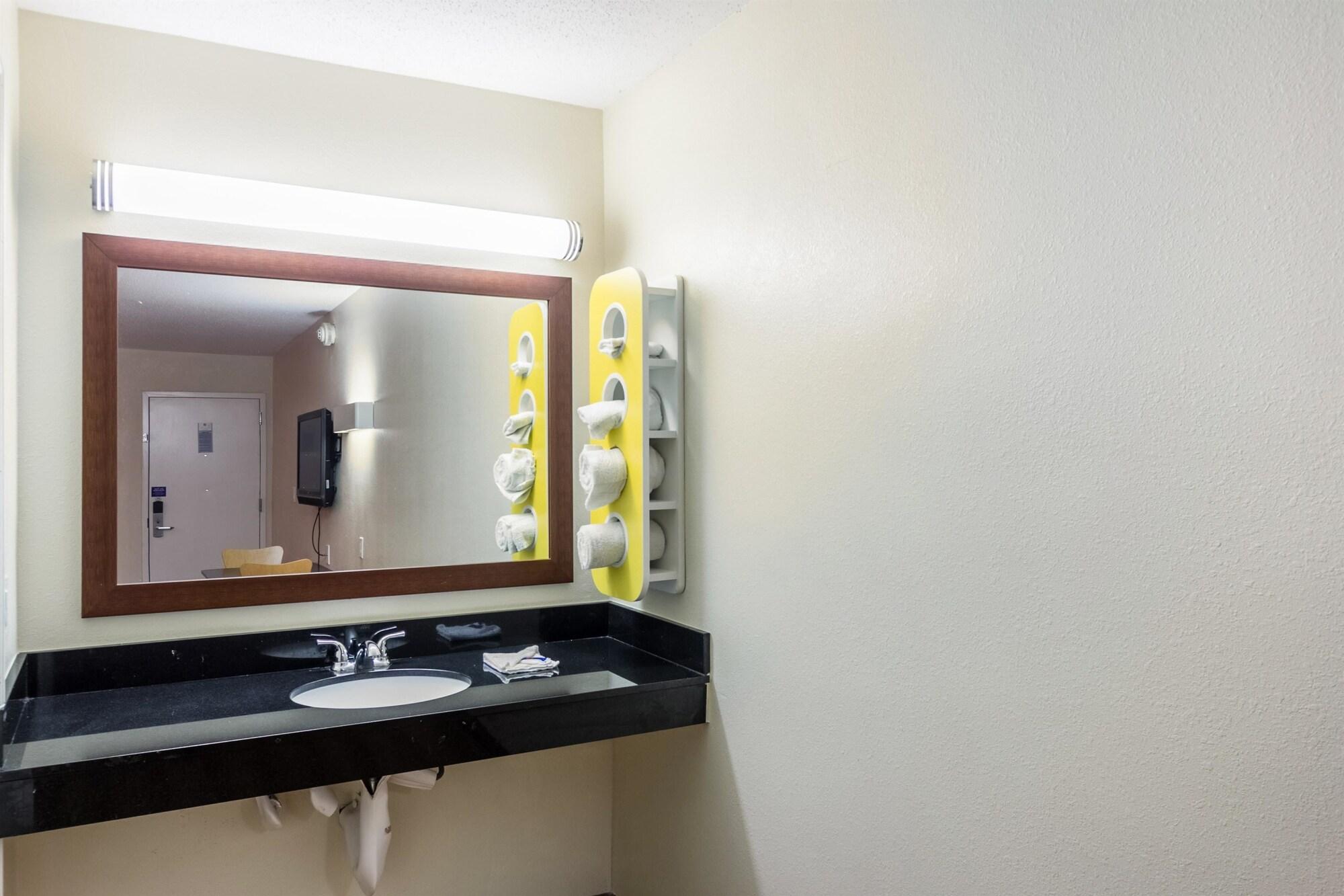 Motel 6 Νιου Μπράνσγουικ Εξωτερικό φωτογραφία