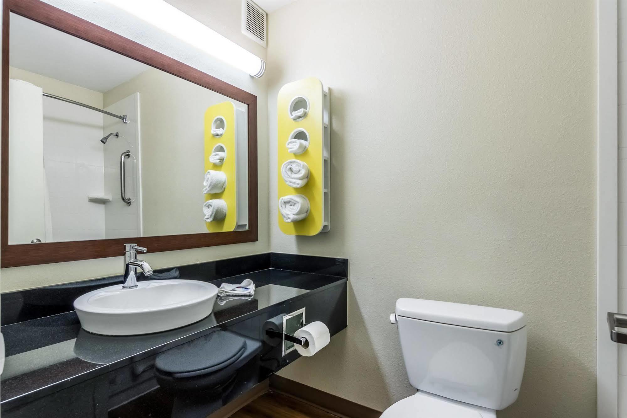 Motel 6 Νιου Μπράνσγουικ Εξωτερικό φωτογραφία